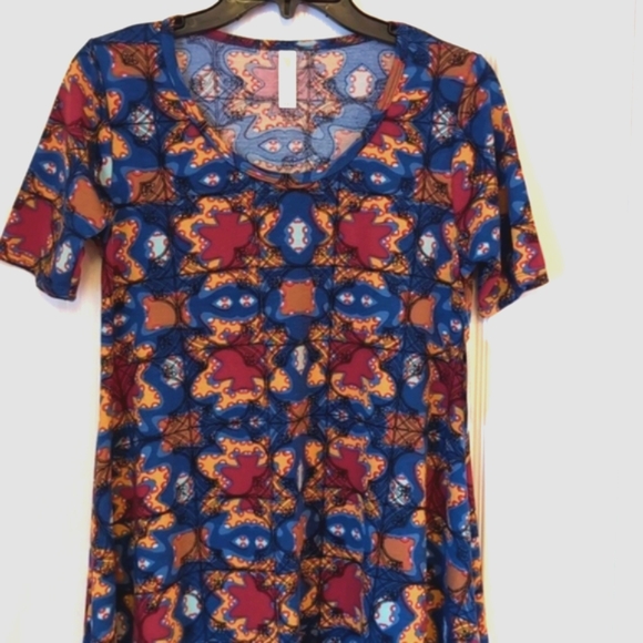 LulaRoe Perfect -T High Low Hem Tunic Top. Size XXS. New with tags - Picture 1 of 9